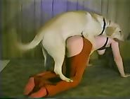 Kinky milf spreads her legs for her horny dog